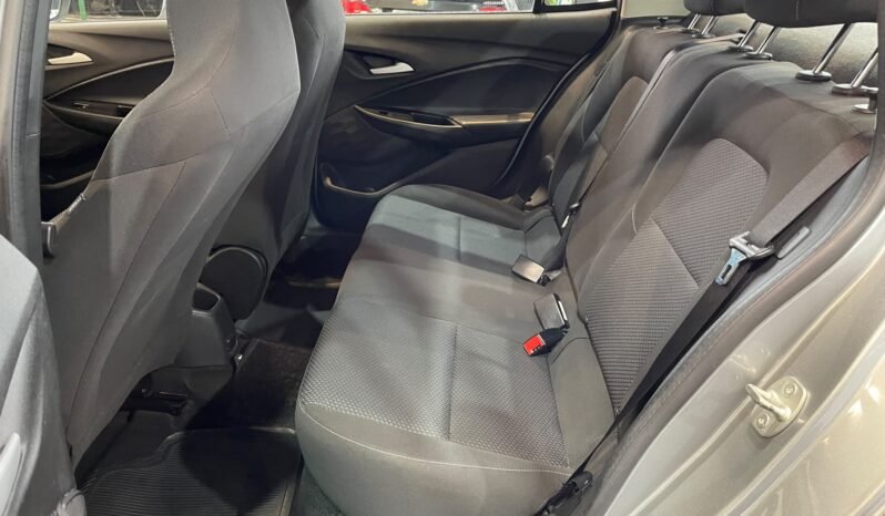 Chevrolet ONIX SEDAN Plus LT 2025 completo
