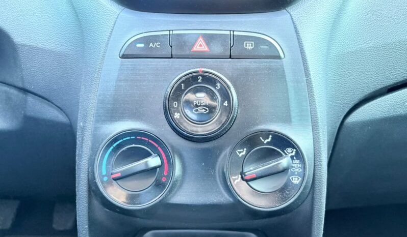 Hyundai HB20S Comfort  2018 completo